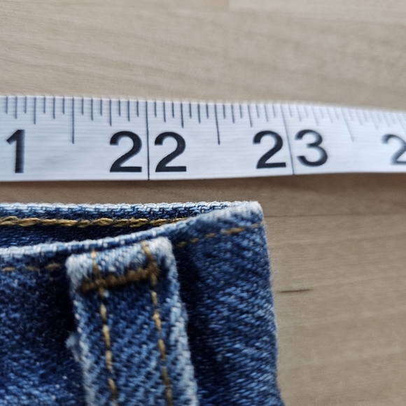 Carhartt Straight Traditional Fit Denim Blue Jeans men's size 46X32 B18 DST - Picture 7 of 12